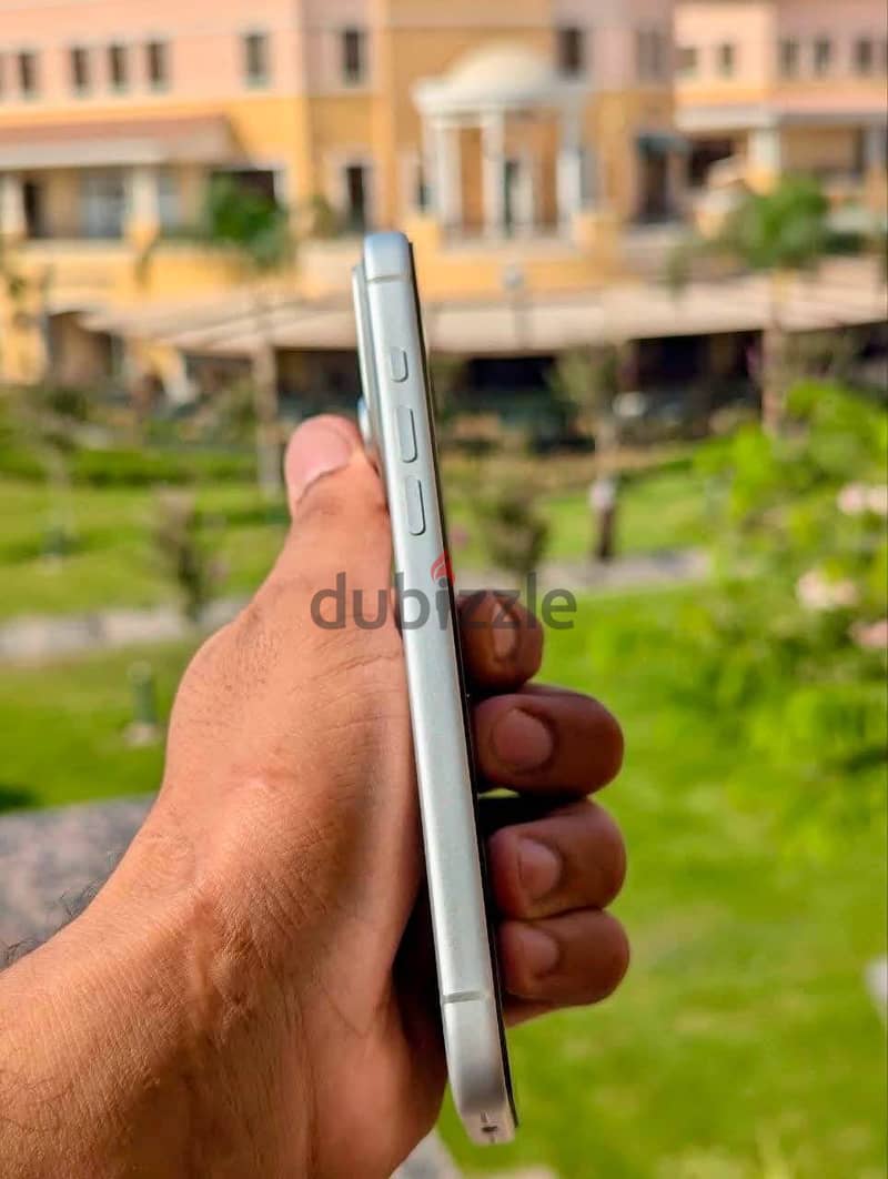iPhone 17 pro max 256gb ( 1 year warranty ) Arabic GCC 3