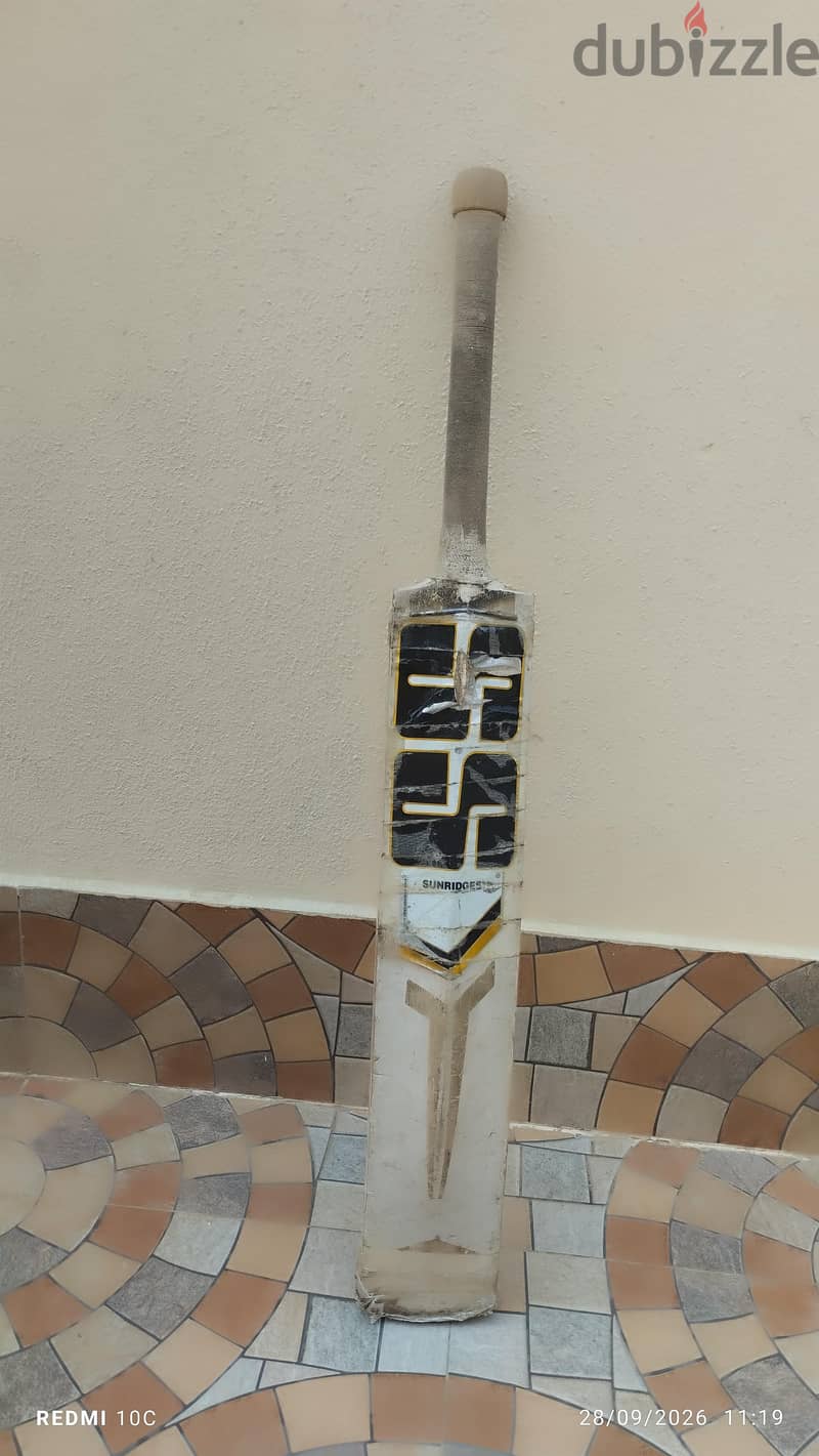 Cricket kit with bat 14