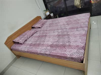 King Size Bed With Mattress- 32, Negotiable
