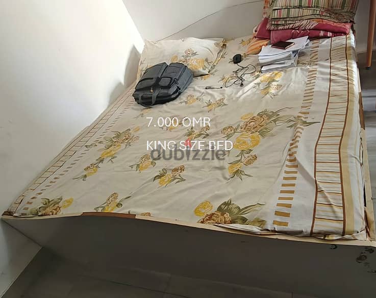 KING SIZE BED , 6 DOOR WARDROPE , CUPBORD, DINING TABLE, TABLE , CHAIR AND DESPENSOR WITH 4 BOTTLE 6