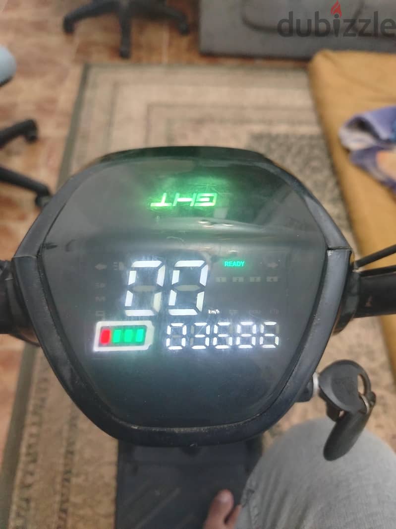 Electric E-Scooter for sale 55 OMR – Excellent Condition 8