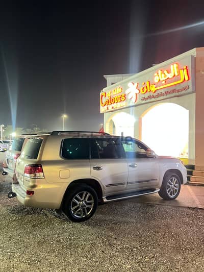 لكزس LX 570 2013