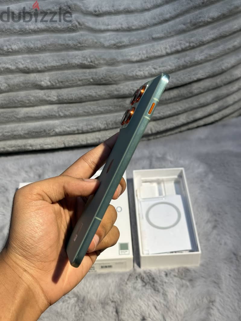 Motorola Edge 70 5G (512GB) for Sale or Exchange 4