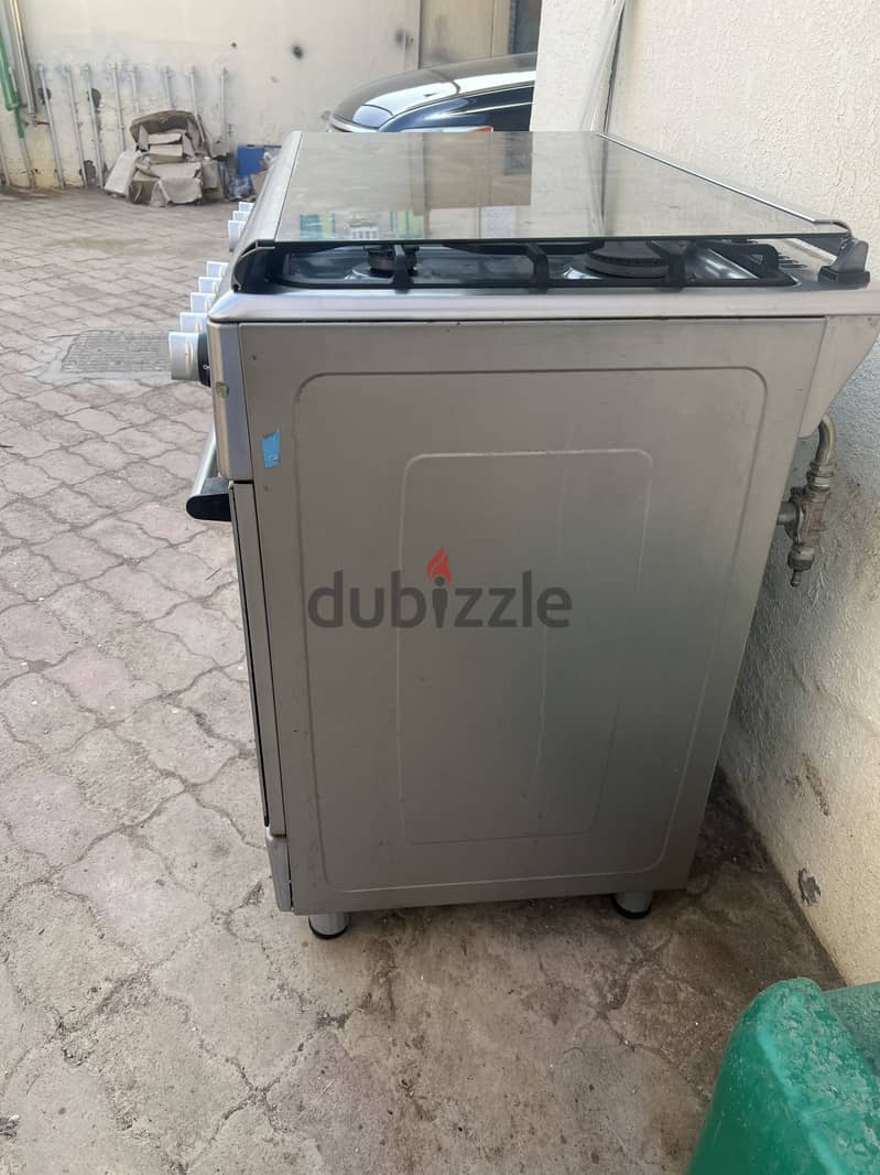 Cooking stove with oven 1