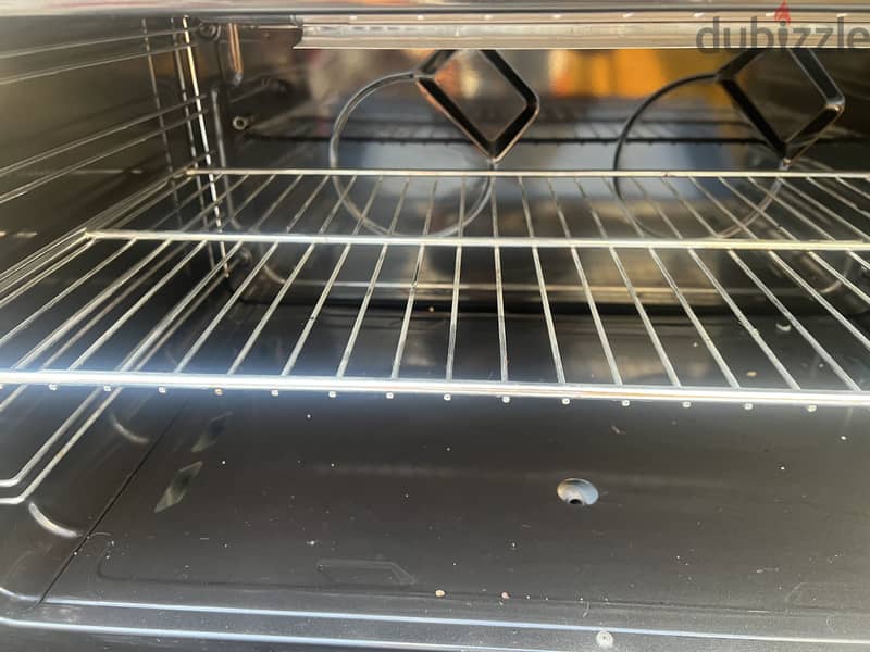 Cooking stove with oven 6