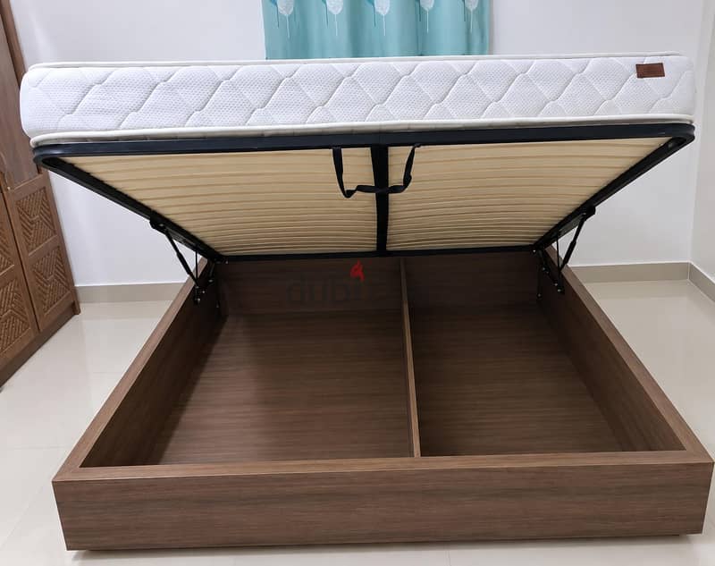 bed with mattress 1