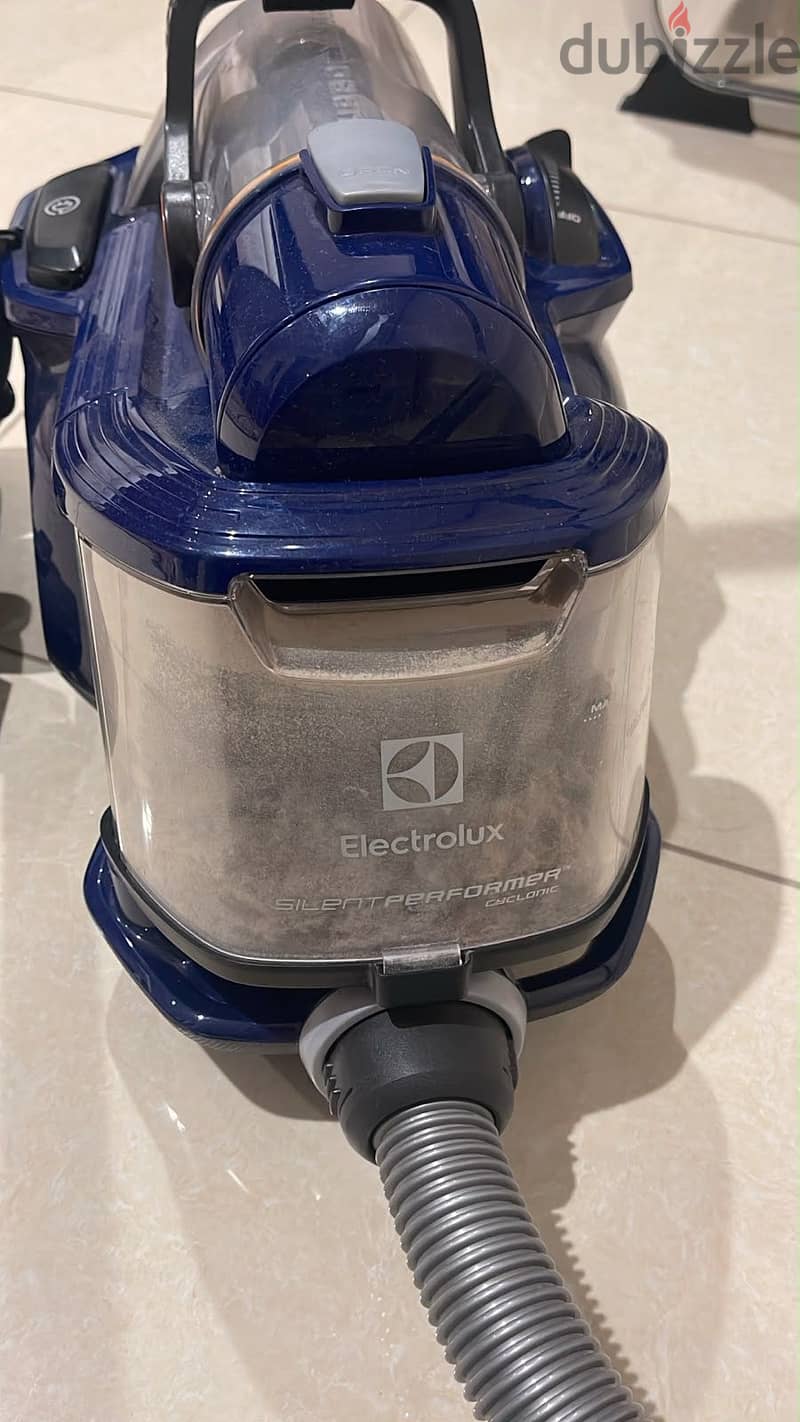 Electrolux SilentPerformer Vacuum Cleaner for Sale! 1