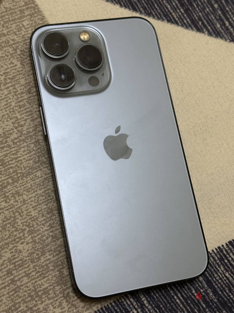 Apple - iPhone 13 Pro 1
