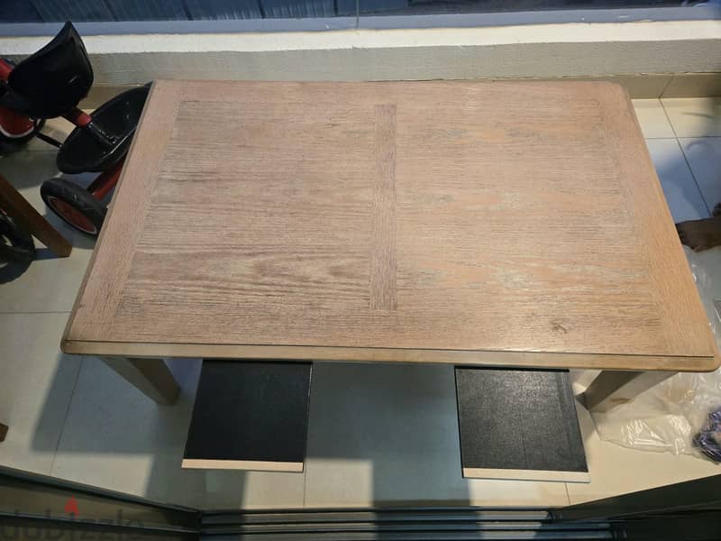 Table with two writing drawers 1