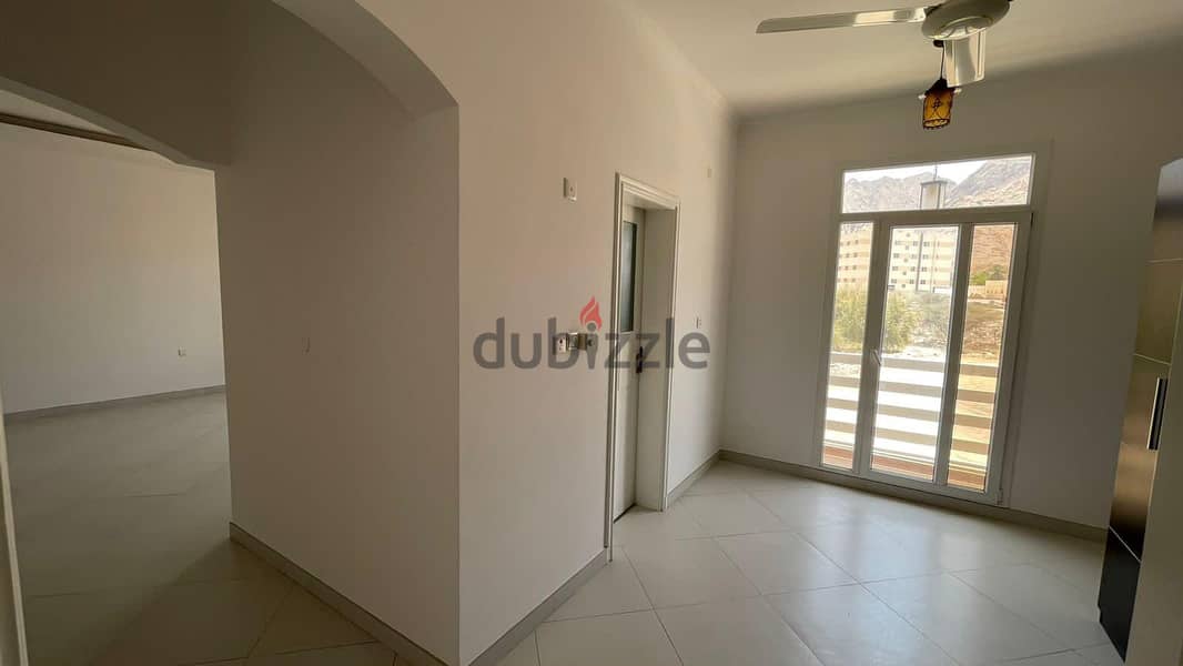 فيلا للإيجار في بوشر  Villa for rent in Bousher 2