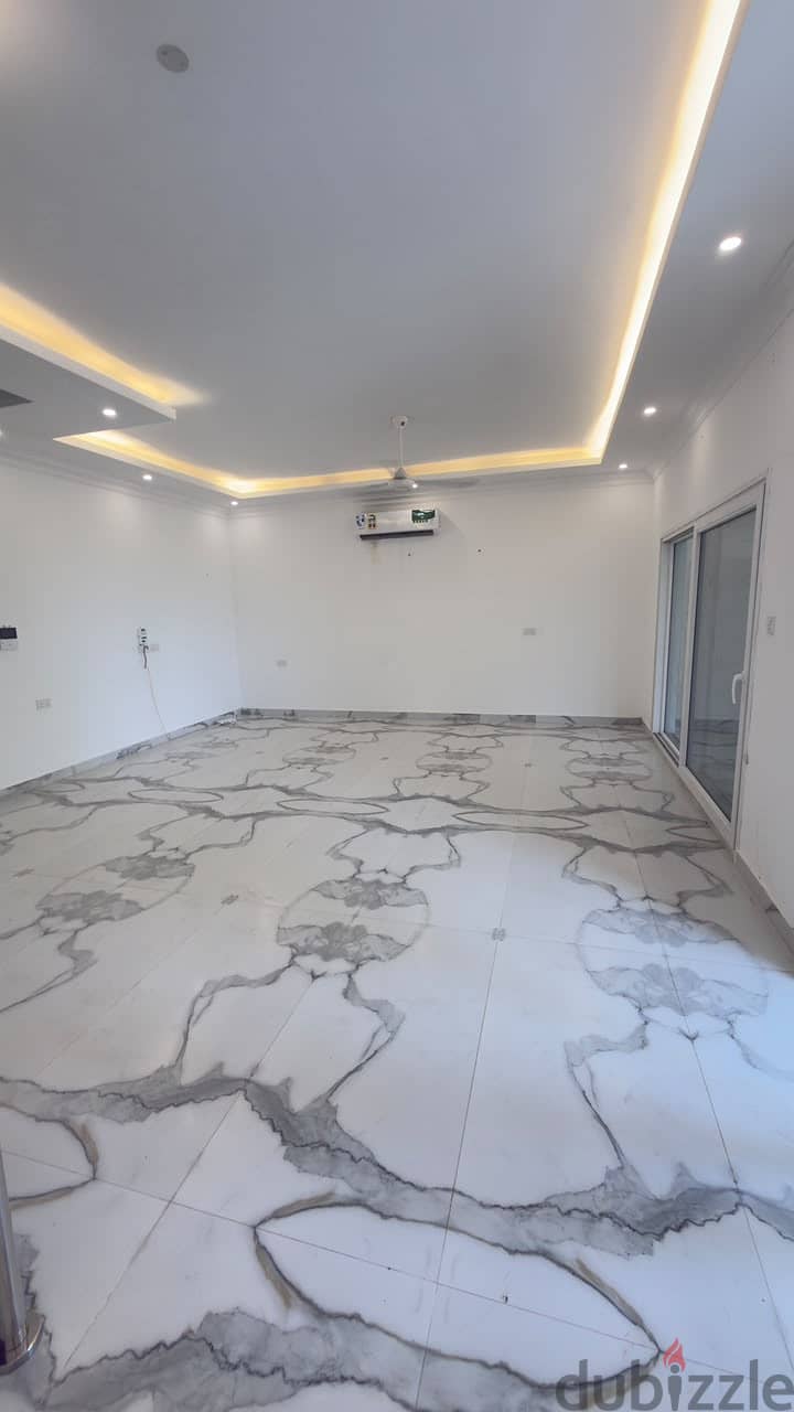 villa for rent in al hail north / فيلا للايجار في الحيل الشمالية 4