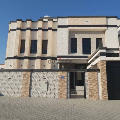فيلا فاخرة للبيع في العامرات – 6 غرف نوم - 6 Bedroom Luxury Villa For Sale in Al-Amerath