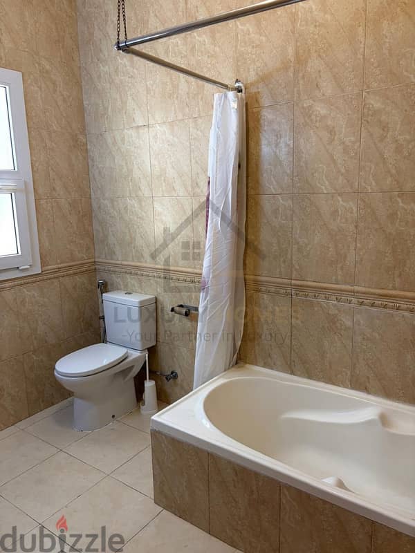 4 Bedroom Villa For Rent In Madinat Sultan Qaboos 11