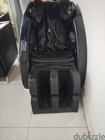 Full Body Electric Massage Chair (Zero Gravity Good Working Condition)