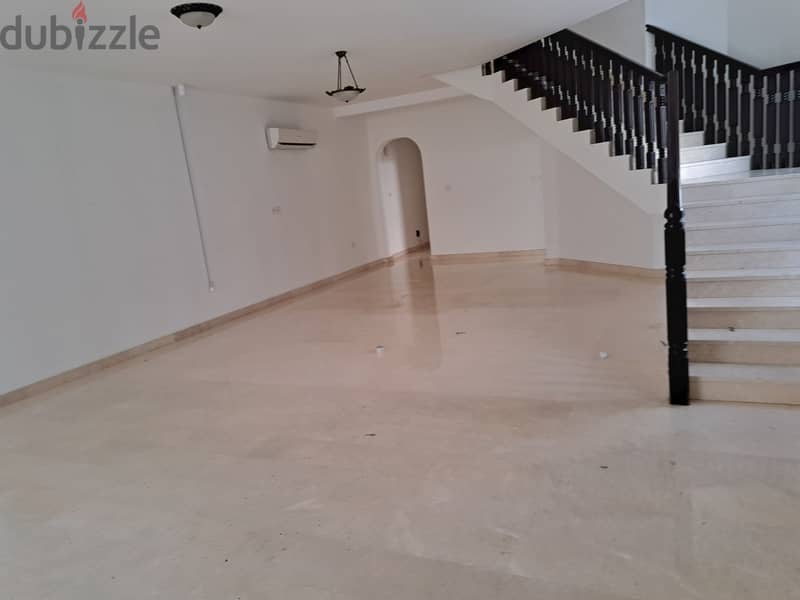 Modern Villa in South Ghubrah Near Sport complex and Royal Hospital 1