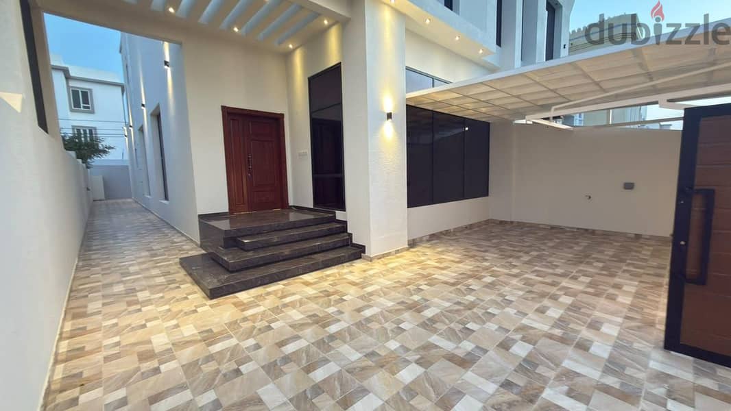 villa for rent in al mawaleh South /فيلا للايجار في الموالح الجنوبية 1