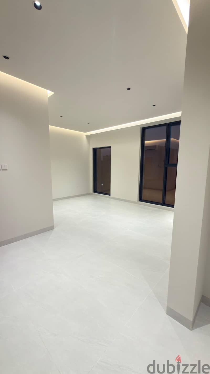 villa for rent in al mawaleh South /فيلا للايجار في الموالح الجنوبية 6
