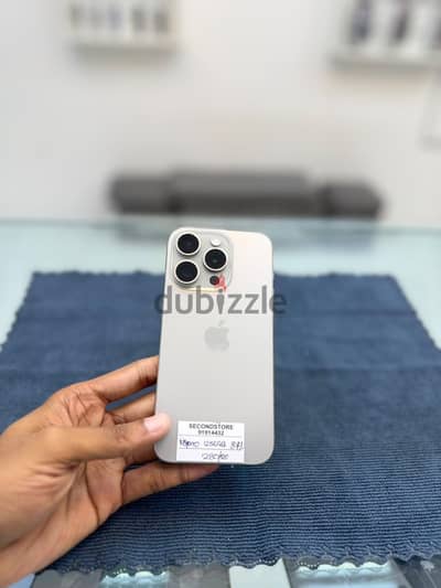 Apple - iPhone 15 Pro 256 GB - ايفون - Awesome condition device