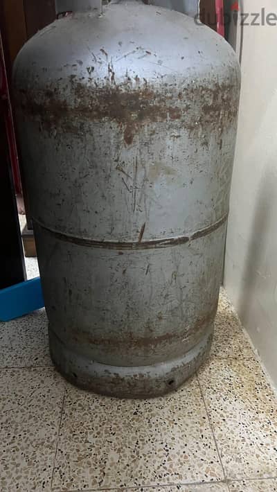 gas cylinder