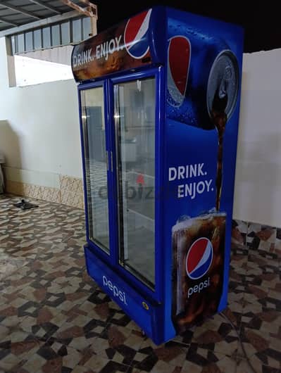 للبيع اغراض مختلفه ونظيفه الي حاب يشتري يتفضل