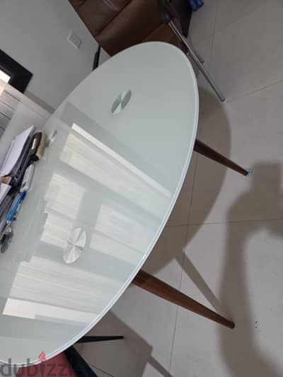 Table Round Glass