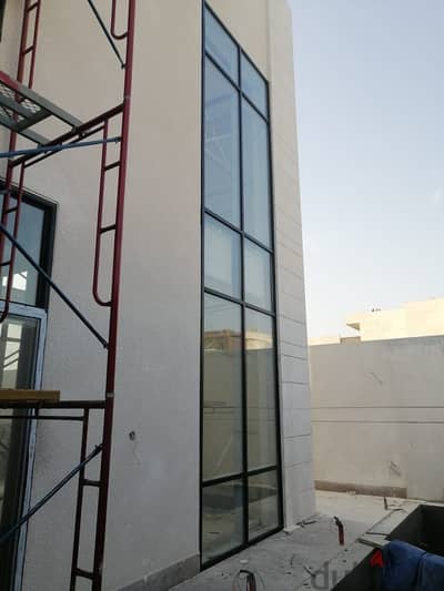 Curtain wall window pressure plate system