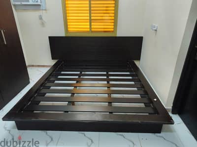 King Size Wooden Bed with Mattress – For Sale