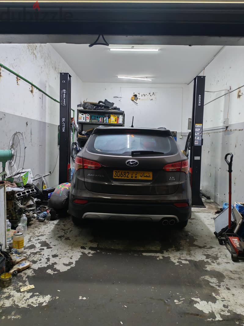 Car Electrician & A/C Specialist Mabella 12 - Arab Sands Auto Repair 5