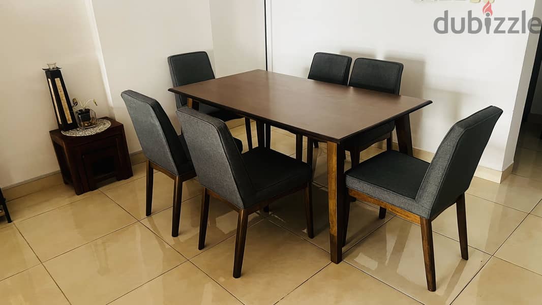 Dining table with 6 chairs 1