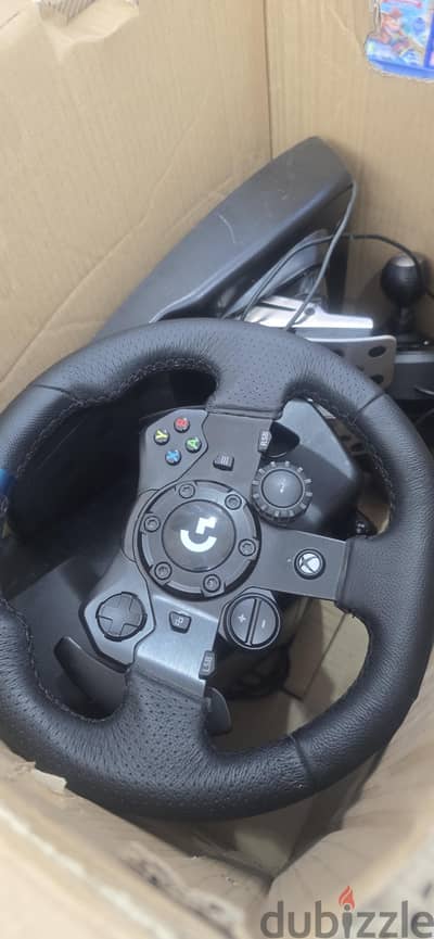 Logitech g923 steering wheel with shifter