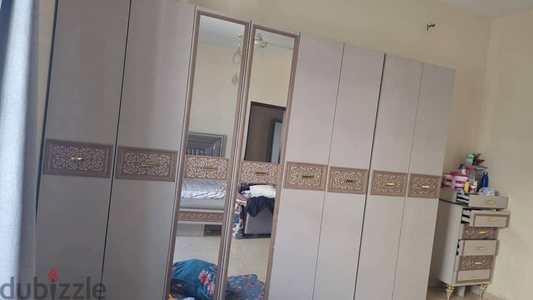 غرفه نوم للبيع المستعجل بحاله ممتازه جدا تتكون من قطع كتيره 2