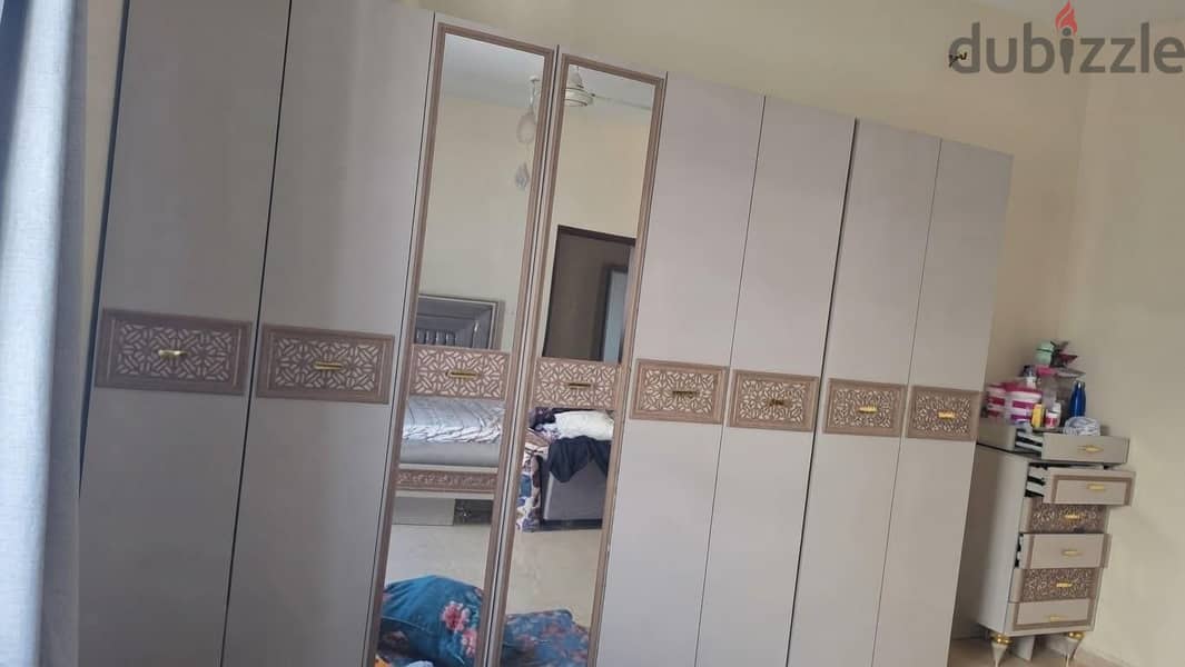 غرفه نوم للبيع المستعجل بحاله ممتازه جدا تتكون من قطع كتيره 3