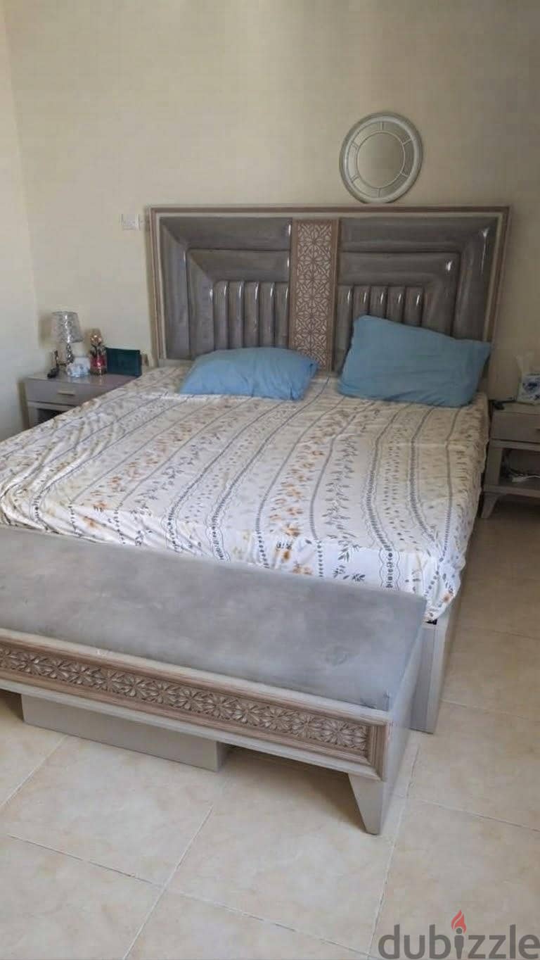 غرفه نوم للبيع المستعجل بحاله ممتازه جدا تتكون من قطع كتيره 5