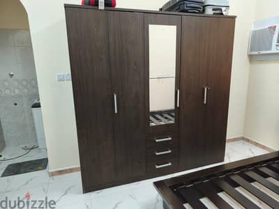 4-Door Wooden Wardrobe with Mirror & Drawers – For Sale
