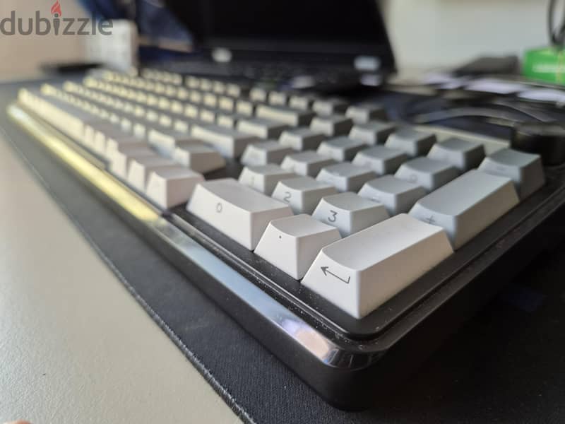 mechanical keyboard and ergonomic mouse for sale 1