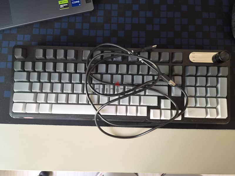 mechanical keyboard and ergonomic mouse for sale 3