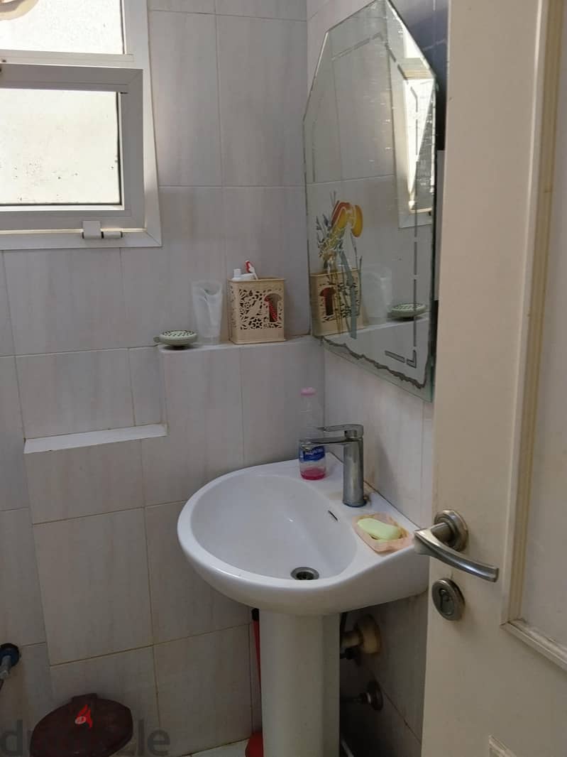 Single Big Room for 1 or 2 working lady at Azaiba 6