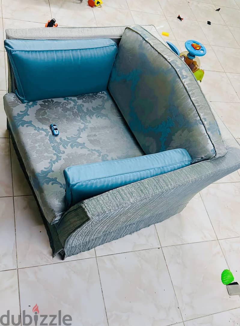 Gas cylinder, Gas stove, small chair and table 3