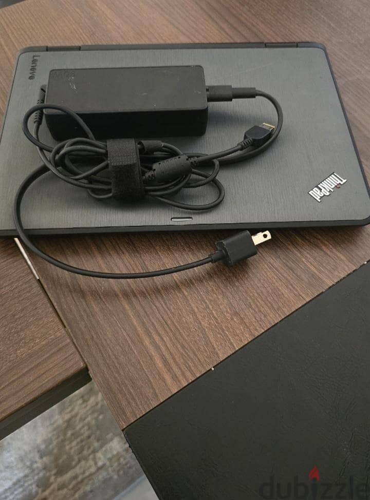 Thinkpad touch with windows 11 in a perfect condition 2