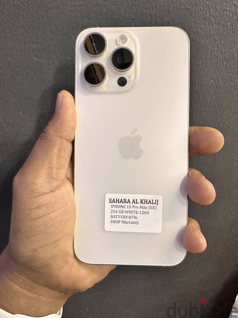 Apple - iPhone 15 Pro Max 3