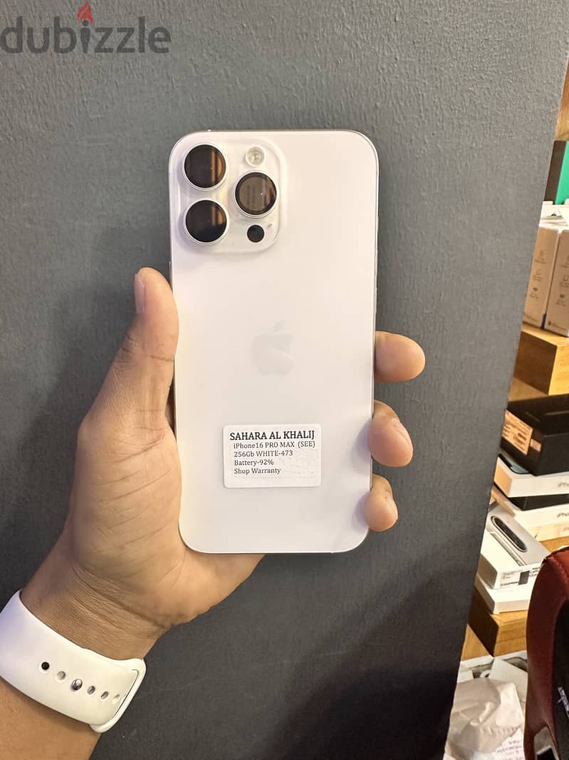 Apple - iPhone 15 Pro Max 7