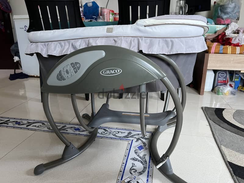 Graco DuetSoothe Swing and Rocker 3