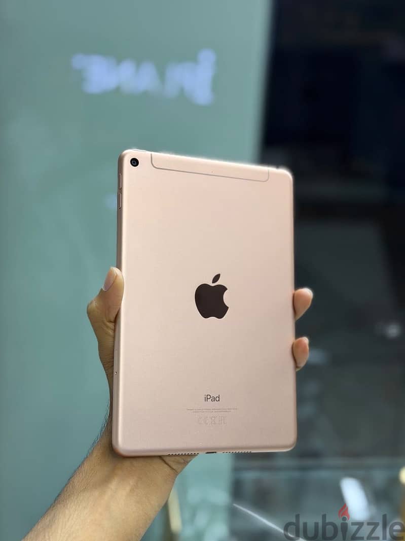 Apple iPads - Available at good prices- Good condition 1