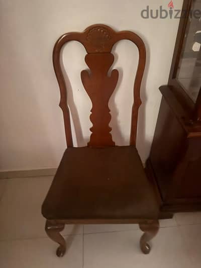 8 Seater Extendable Dining Table with 6 Wooden Chairs