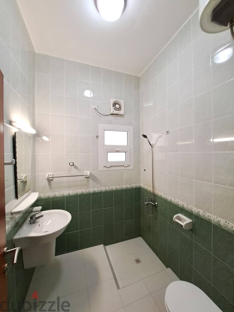 Comfortable 4 BHK Villa for Rent in Azaiba 7