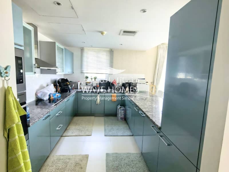 Stunning 3-Bedroom Marina & Sea View Apartment For Rent in Al Mouj 2