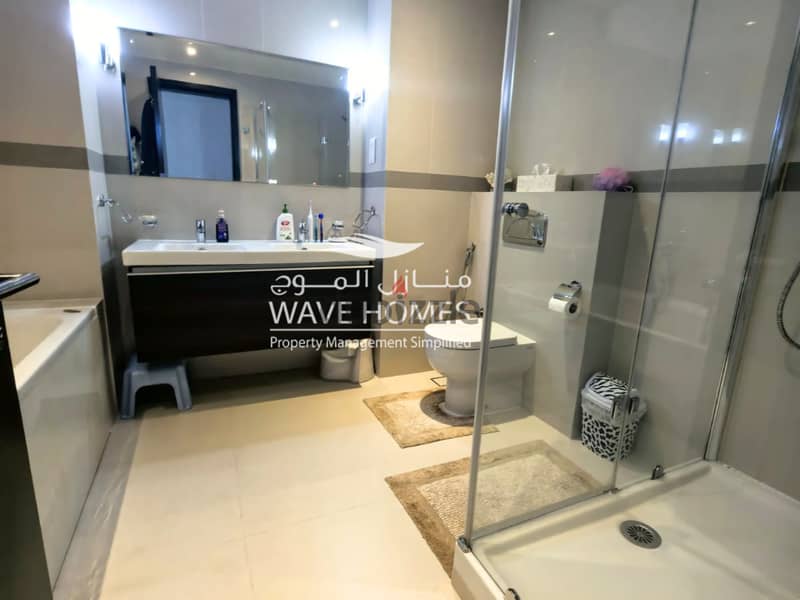 Stunning 3-Bedroom Marina & Sea View Apartment For Rent in Al Mouj 5