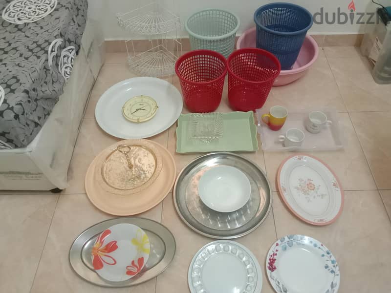 Kitchen Used Items With Wall Clock ⏰ All Good Condition Only 6r 4