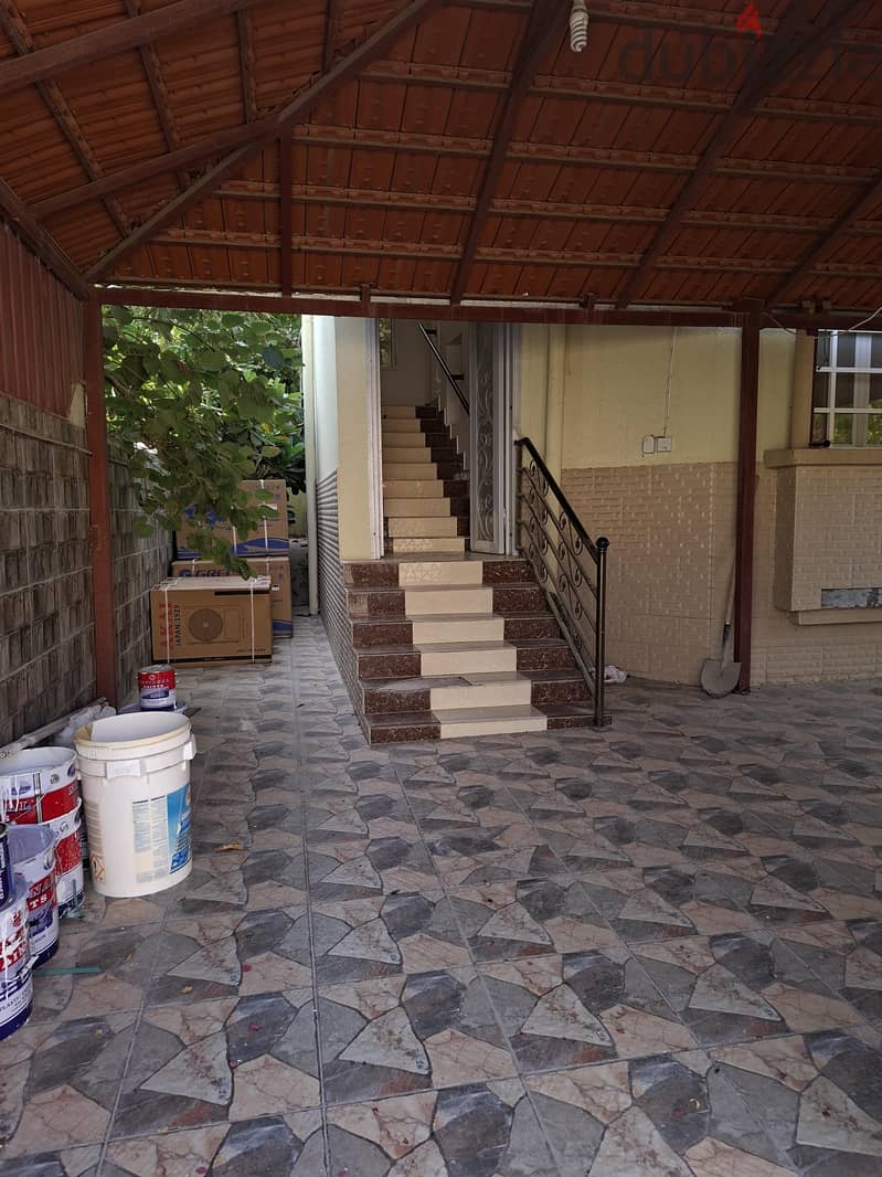 3 Bedrooms Apparemment for rent in Mawaleh South 1