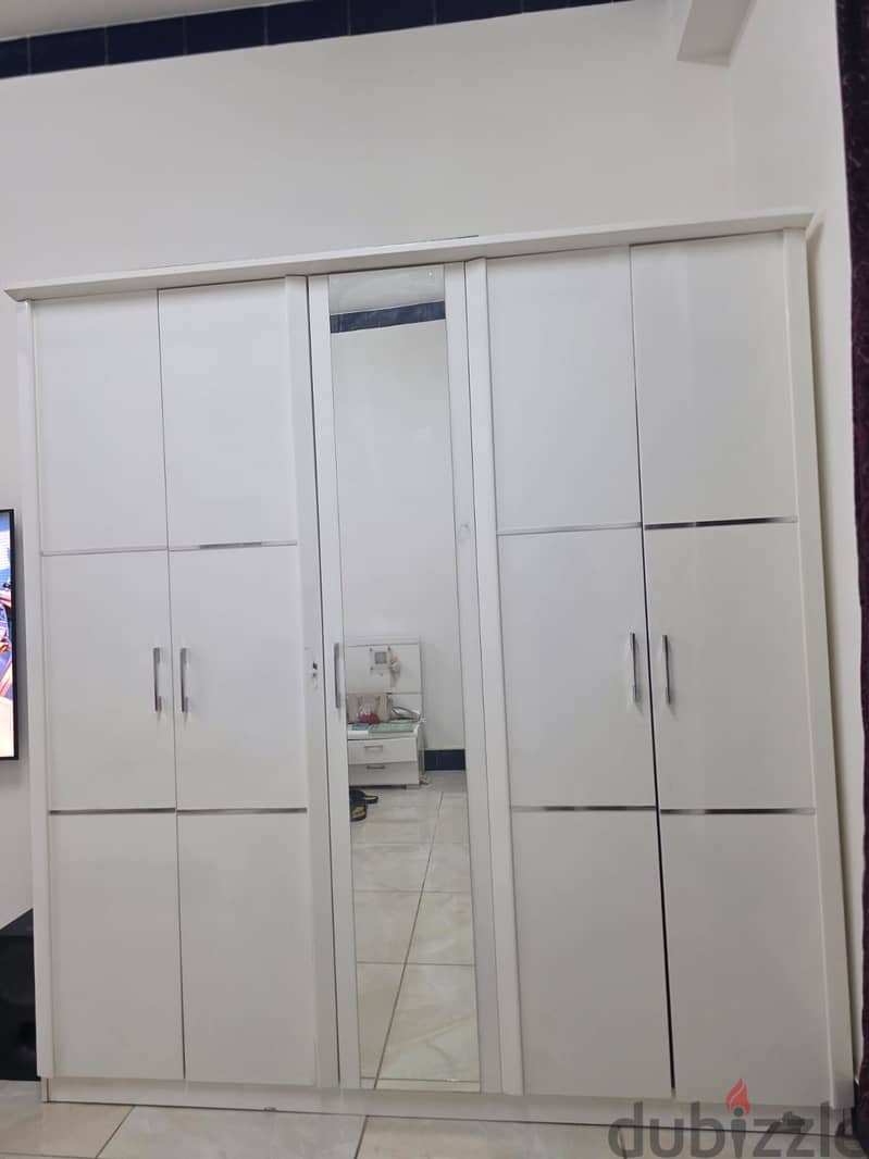 Home center Cupboard 1